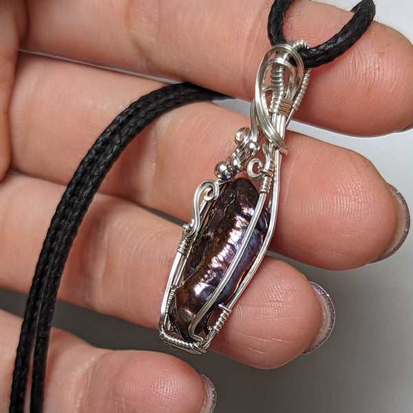 Freshwater Pearl Pendant in Sterling Silver