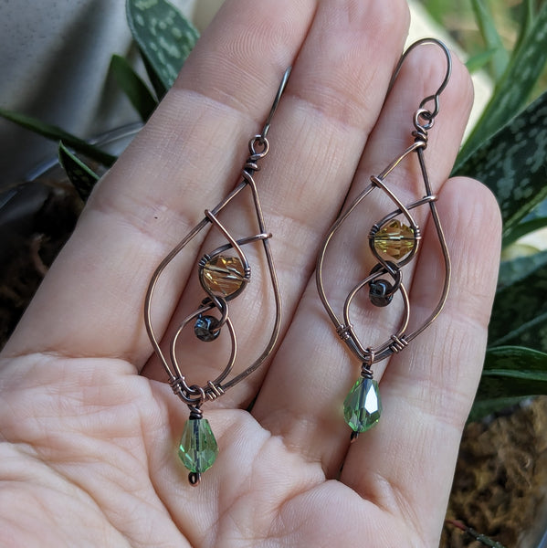 Dangle Earrings in Oxidized Copper