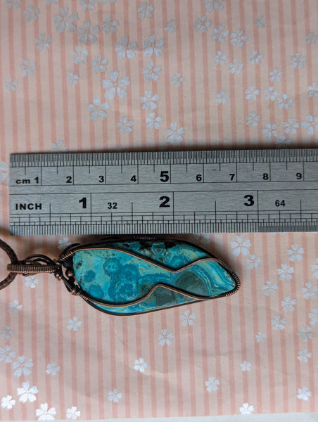 Malachite Wire Wrapped Pendant in Oxidized Copper