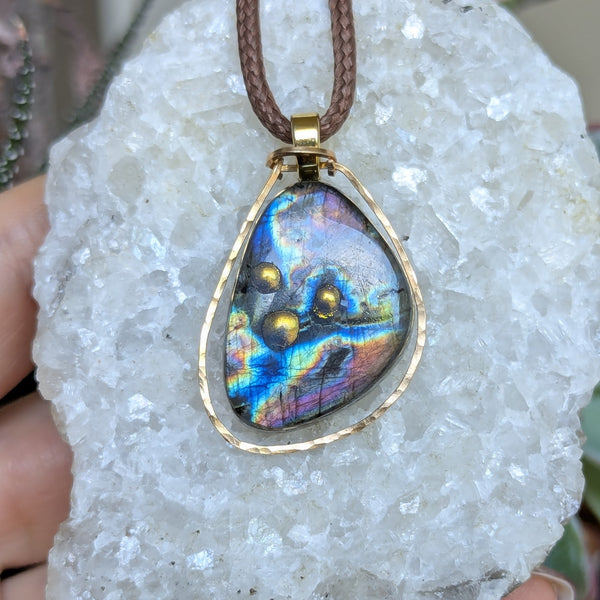 Labradorite Gold/Bronze Pendant