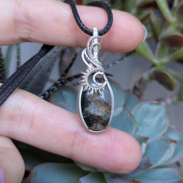 Lodolite Quartz Mini Pendant in Sterling Silver